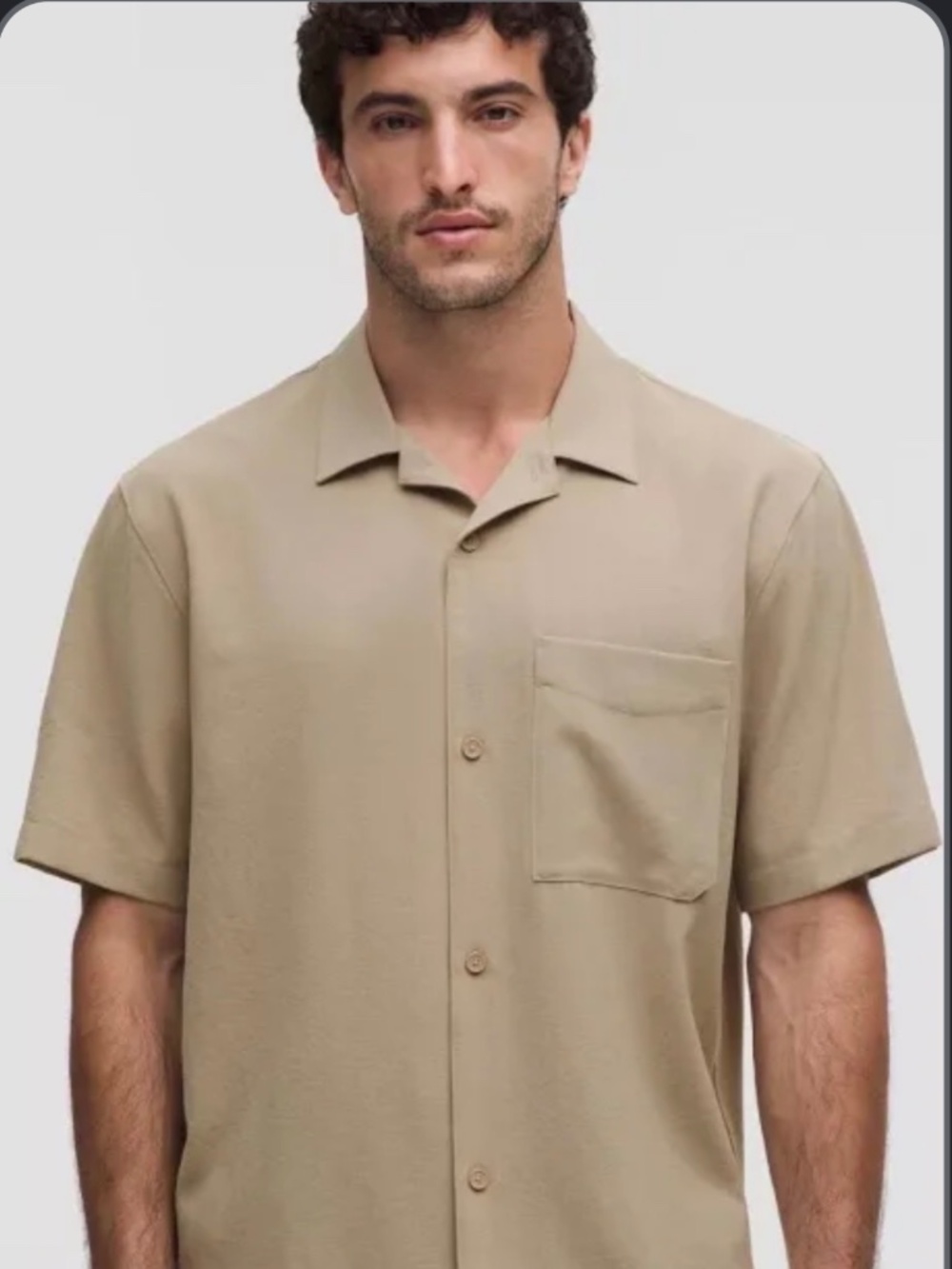 NWOT Lululemon Lightweight Camp Collar Button Up Short Sleeve Shirt XL